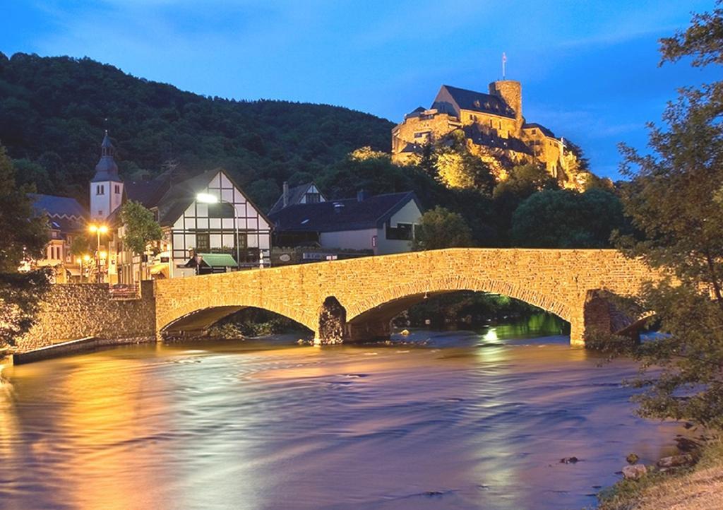 Hotel Restaurant Schmidter Bauernstube Nideggen Luaran gambar